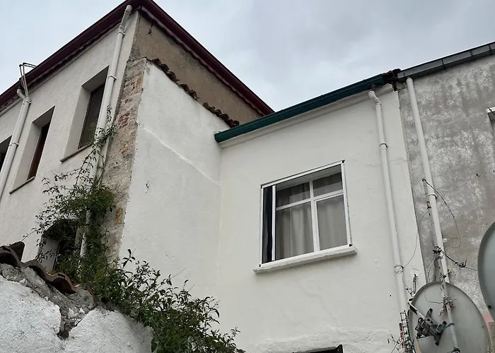 别墅 Cross House Historical Greek House With 3 Floors And Courtyard