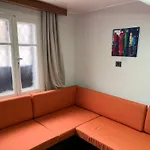 빌라 Cross House Historical Greek House With 3 Floors And Courtyard
