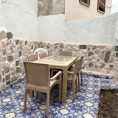 Cross House Historical Greek House With 3 Floors And Courtyard 别墅