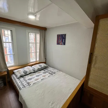 别墅 Cross House Historical Greek House With 3 Floors And Courtyard *