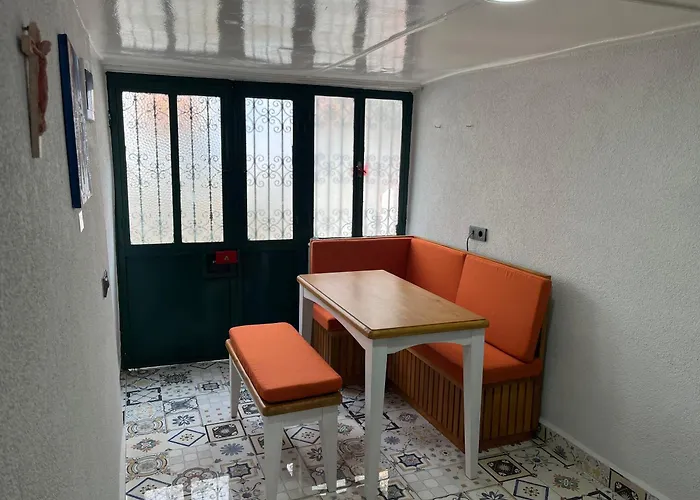 Cross House Historical Greek House With 3 Floors And Courtyard