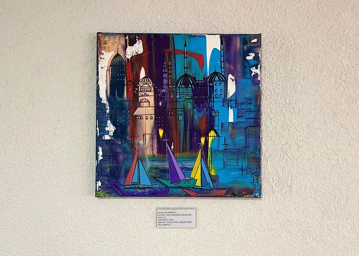 Вилла Cross House Historical Greek House With 3 Floors And Courtyard *