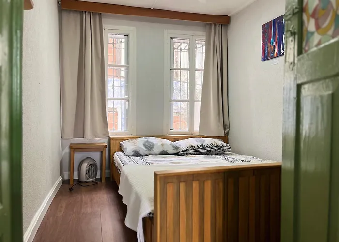 Cross House Historical Greek House With 3 Floors And Courtyard * Айвалык