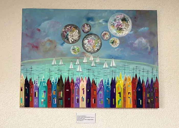 Вилла Cross House Historical Greek House With 3 Floors And Courtyard Айвалык