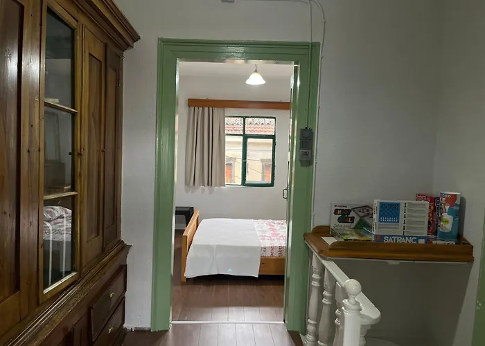 Cross House Historical Greek House With 3 Floors And Courtyard Вилла *